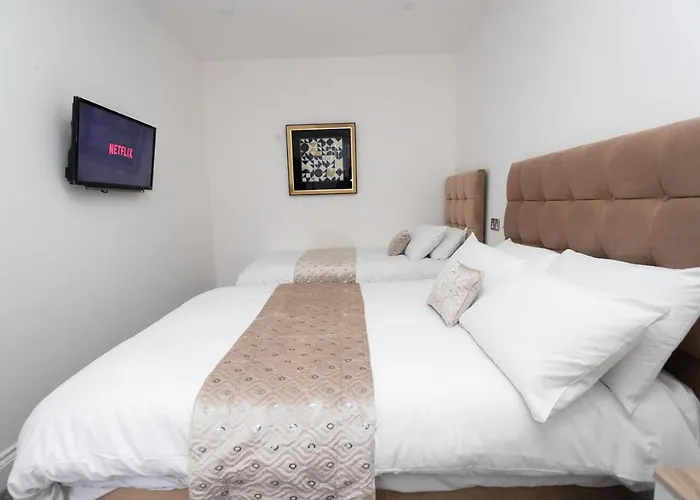 The Avenue Apartments
